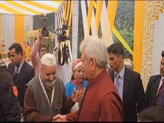 
      
      LG Manoj Sinha visits Sharda exhibition stall at Sambhaav Utsav 
      
      