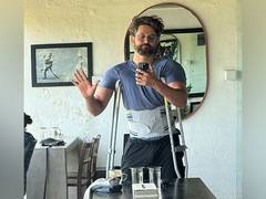 
      
      Hrithik Roshan shares picture in crutches post injury
      
      