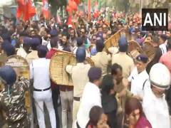 
      
      WB: Scuffle between police, BJP workers during protest
      
      