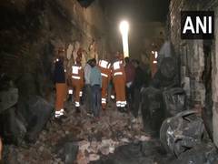 
      
      Delhi: Death toll in Alipur market fire rises to 11, 4 injured
      
      