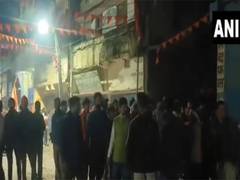 
      
      Bihar: Clash breaks out between two communities in Darbhanga
      
      