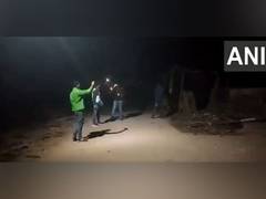 
      
      Clash erupts between two groups in Bhagalpur over idol immersion
      
      