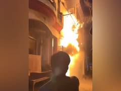 
      
      Fire breaks out in a house in UP's Raebareli, 5 injured
      
      