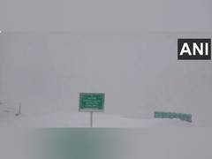 
      
      Srinagar-Leh Highway closed following fresh snowfall
      
      