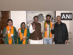 
      
      Three Aam Aadmi Party Chandigarh councillors join BJP in Delhi
      
      