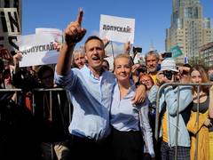 
      
      Navalny’s wife accuses Putin of killing her husband with Novichok
      
      