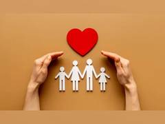 
      
      Health Insurance Plans for Families with Elderly Members
      
      