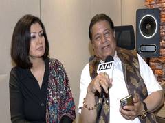 
      
      Anup Jalota jams with Afghan singer Farishta Sama
      
      