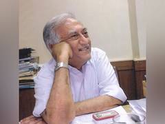 
      
      Iconic radio presenter Ameen Sayani dead
      
      