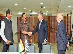 
      
      MoS Muraleedharan meets Uruguay's Foreign Minister
      
      