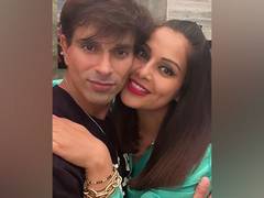 
      
      This is how Bipasha Basu wishes her 