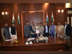 
      
      Assam Cong seeks disqualification of 2 MLAs for supporting BJP
      
      