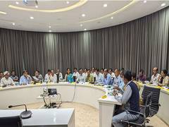 
      
      Maharashtra: Deputy CM Ajit Pawar chairs meet over water woes
      
      