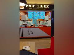 
      
      Fat Tiger Makes a Roaring Entrance in 'The City Of Joy, Kolkata
      
      