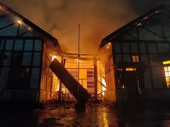 
      
      Meghalaya: Major fire breaks out in Shillong Bar Association buil
      
      
