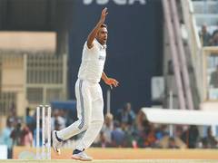 
      
      IND vs ENG, 4th Test: Ashwin's takes fifer, India set 192 runs
      
      