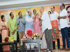 
      
      Odisha: Former minister Debasis Nayak join BJP
      
      