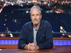 
      
      Jon Stewart tearfully announces death of his dog Dipper
      
      