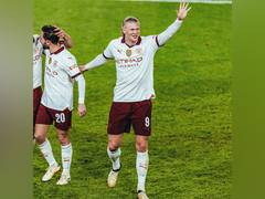 
      
      FA Cup: Haaland scores five as Manchester City move into QFs
      
      