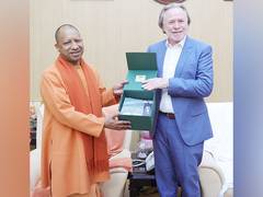 
      
      Yogi Adityanath meets Australian High Commissioner in Lucknow
      
      