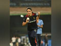 
      
      WPL: Sophie Molineux heaps praise on Renuka Singh
      
      