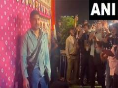 
      
      Ayan Mukerji arrives in Jamnagar 
      
      