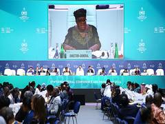 
      
      World Trade Organization postpones closing session of MC13  
      
      