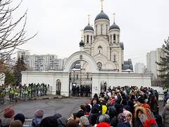 
      
      One person arrested at Kremlin critic Alexei Navalny's funeral 
      
      