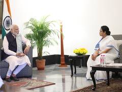 
      
      West Bengal CM meets PM Modi at Raj Bhavan in Kolkata 
      
      