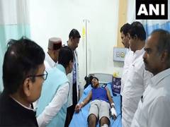 
      
      Pralhad Joshi, Yediyurappa meet victims of cafe blast
      
      