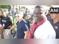 
      
      Akon reaches Jamnagar in style
      
      