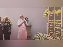 
      
      PM witnesses commencement of core loading at Kalpakkam reactor`
      
      