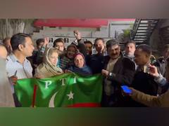 
      
      PTI urges Pak Election Commission to delay presidential election
      
      