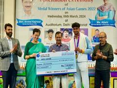 
      
      Delhi CM felicitates Asian Games medal-winning athletes
      
      