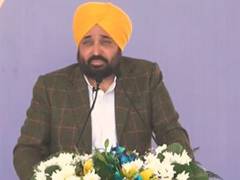 
      
      Punjab CM Mann hands over 2487 appointment letters 
      
      