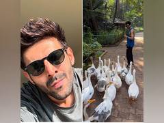 
      
      Kartik Aaryan enjoys 'Ducks Day Out' in Goa
      
      