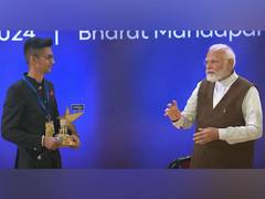 
      
      “Iss Chunav mein bhi safai hone wali hai