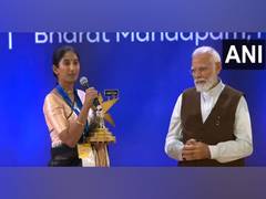 
      
      PM Modi presents Most Creative Creator award to Shraddha, Raunac
      
      