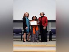 
      
      India receives ‘Measles and Rubella Champion’ award 
      
      