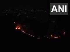 
      
      Tamil Nadu: Fire breaks out in the forest of Madurai's Madakkulam
      
      