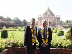 
      
      Gujarat: New Zealand's Dy PM offers prayers at Akshardham Temple
      
      