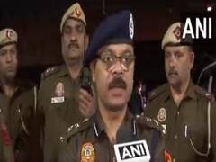 
      
      Delhi Police takes out flag march in view of CAA implementation
      
      