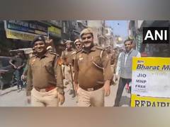 
      
      Amid security concerns, Delhi police conducts flag march across n
      
      