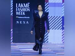 
      
      Karishma Tanna turns showstopper for budding designers at LFW
      
      