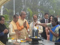 
      
      President Murmu performs Jalabhishek at Mauritian holy site
      
      