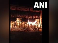 
      
      Delhi: Massive fire breaks out in residential building in Shahdar
      
      