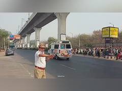 
      
      Traffic Police open Green Channel to transport live organ
      
      