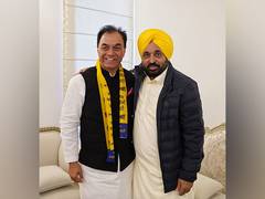 
      
      Punjab Congress MLA Raj Kumar Chabbewal quits party, joins AAP
      
      