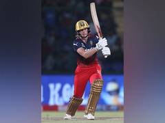 
      
      WPL Eliminator: Perry's fighting fifty takes RCB to 135/6 
      
      