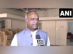 
      
      Priyank Kharge hits back at BJP after it calls him 'dynast'
      
      